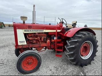 Main image International Harvester 806